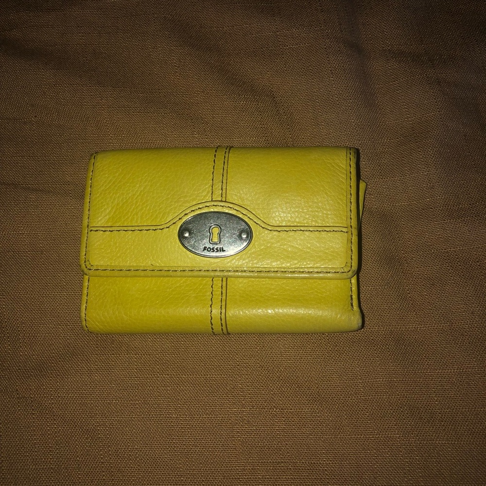 Yellow fossil wallet